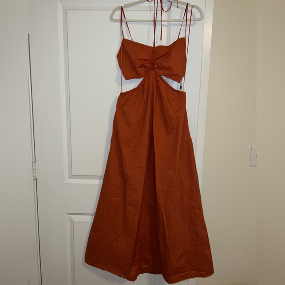 ASTR the Label Cutout Poplin Cotton Maxi Dress - Picture 4 of 6